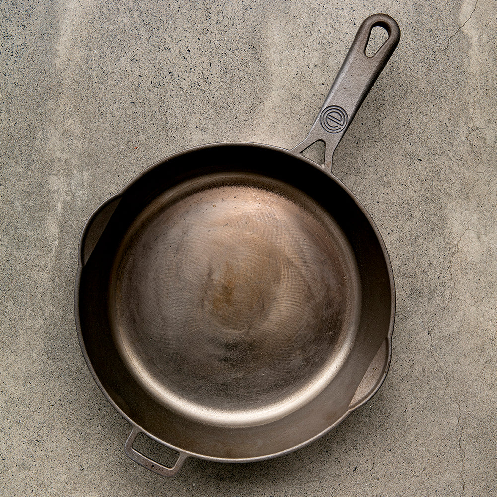 The EngelElzen Cast Iron Pan